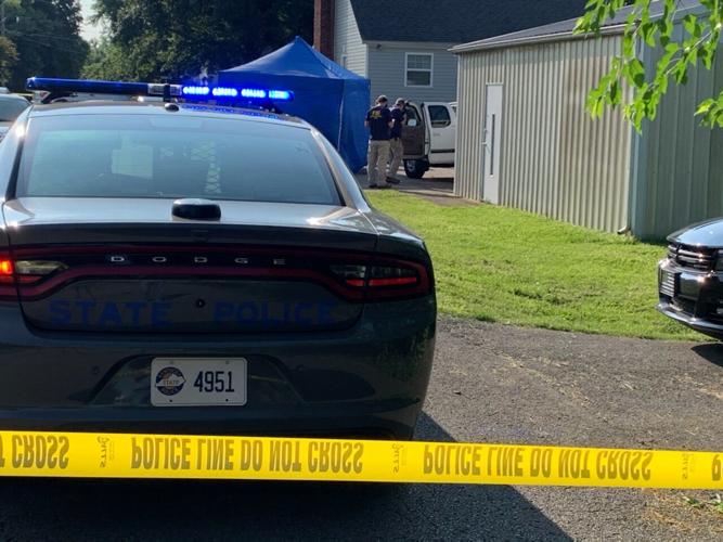 FBI SEARCH - NICK HOUCK HOUSE - PULLIAM AVE IN BARDSTOWN  8-6-2020 (3).JPG