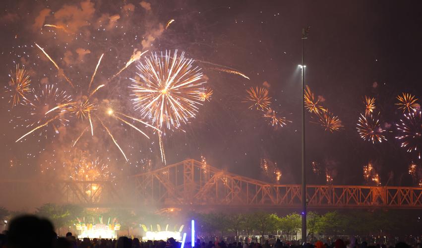 Thunder fireworks above bridge.JPG