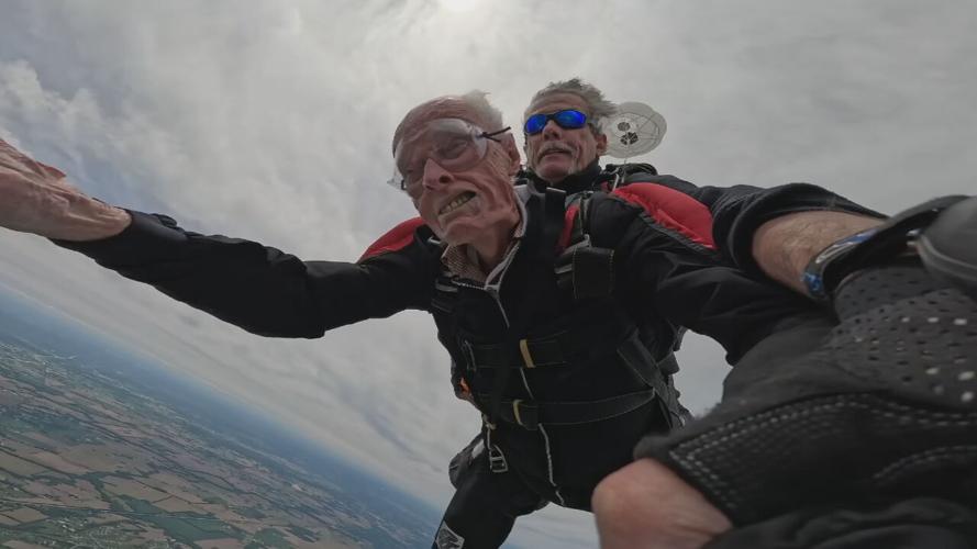 Lee Smith WWII veteran skydives for 100th birthday