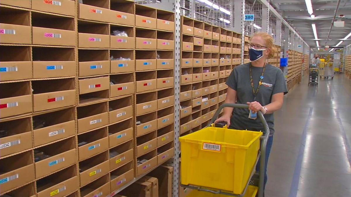 Ups Amazon Looking For Thousands Of Workers In Louisville Area Business Wdrb Com
