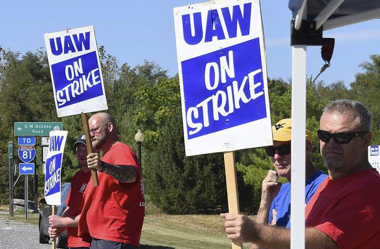 GM - UAW STRIKE - AP 9-19-19 1.jpeg