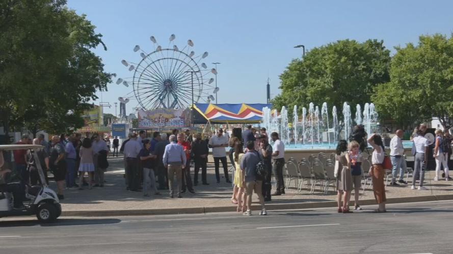 People on THRILL VILLE at Kentucky State Fair