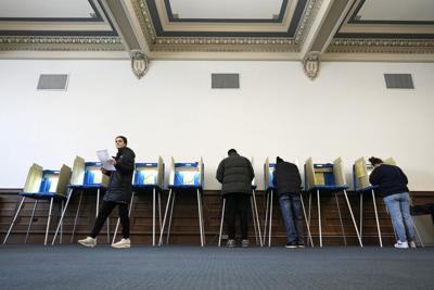 Wisconsin voters at Centennial Hall