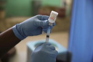 FDA panel considers a first-of-its-kind flu vaccine using mRNA technology
