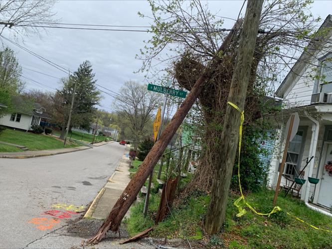 STORM DAMAGE - CORYDON INDIANA - MULBERRY STREET 4-6-2023  (5).jpeg