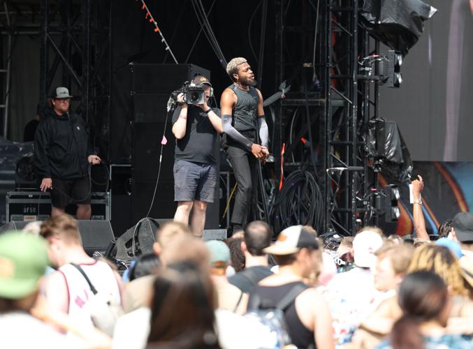 Duckwrth performs at Forecastle 2022.JPG