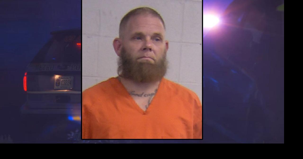 LMPD arrests man with 7yearold in car near Iroquois Park after