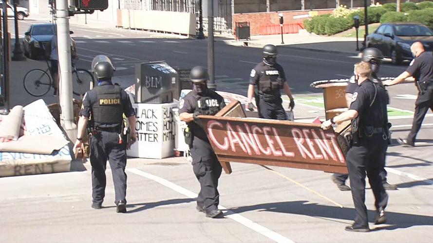 Anti-eviction protest LMPD moving furniture 8-8-20