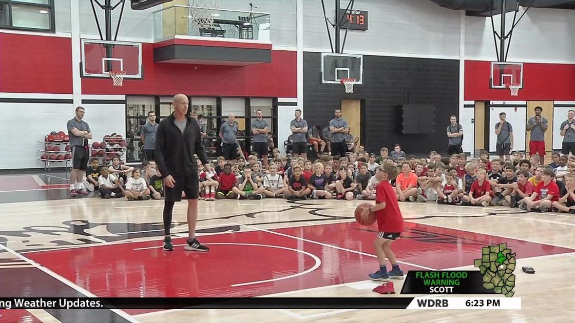 Chris Mack Basketball Camp Wdrb Sports Video Wdrb Com