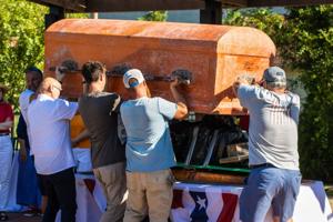 1975 time capsule opened in Bardstown to celebrate America’s 250th