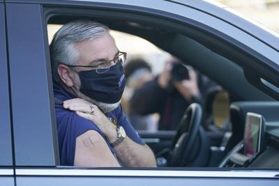 Eric Holcomb receives vaccine March 5, 2021.jpeg