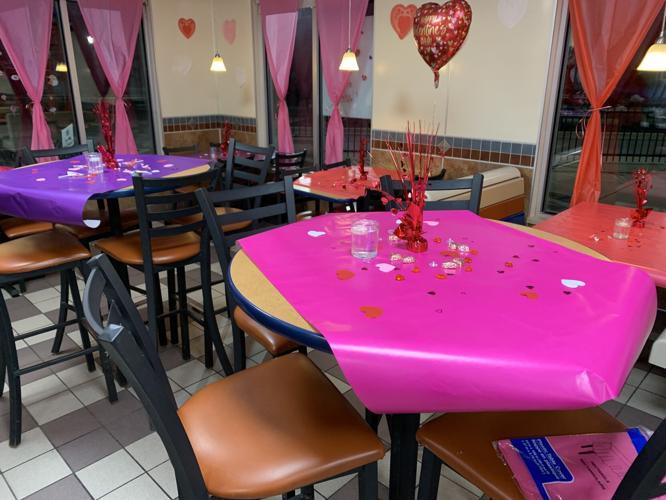 WHITE CASTLE VALENTINES DAY - KK - 2-14-2023 (6).JPG