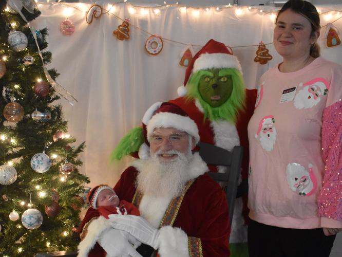 Santa visits NICU babies at UofL Health (61).JPG