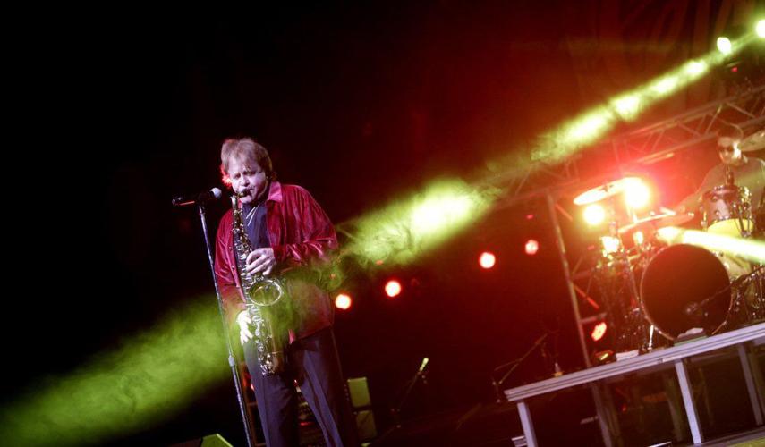 Eddie Money performs at GlenOak High School in Canton, Ohio