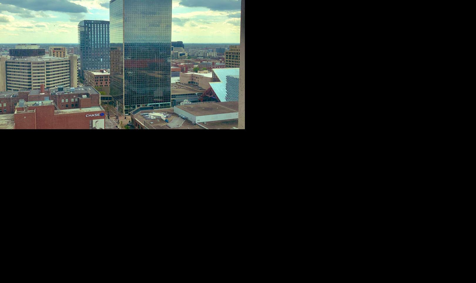 Fifth Third Bank building downtown Louisville.jpg