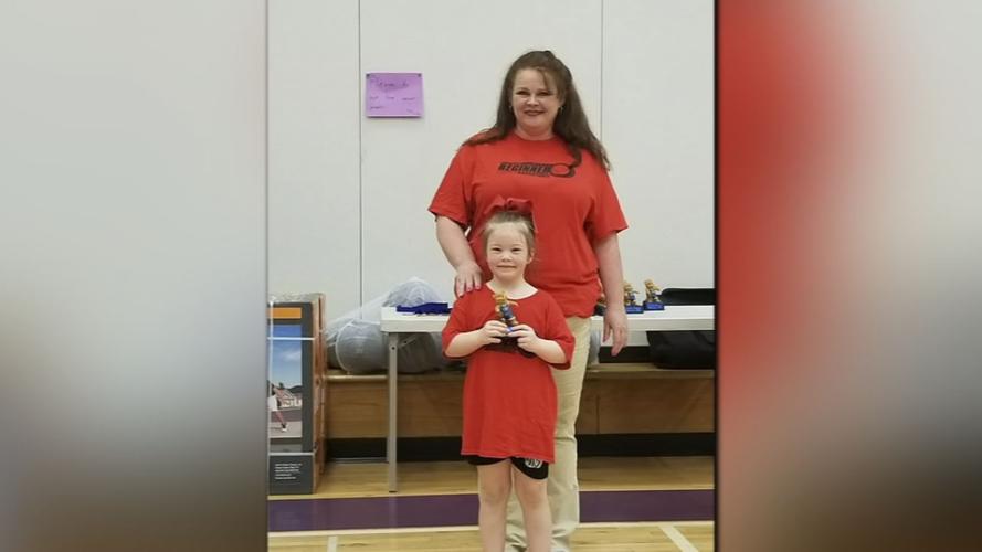 CARDS FOR GRAYSON CO FIRE VICTIM 10VO.transfer_frame_268 Angela Young and daughter.jpg