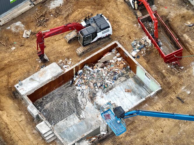 6213 APPLEGATE LANE DEMOLITION - 10-25-2023 COURTESY METRO EMERGENCY SERVICES  (1).JPG