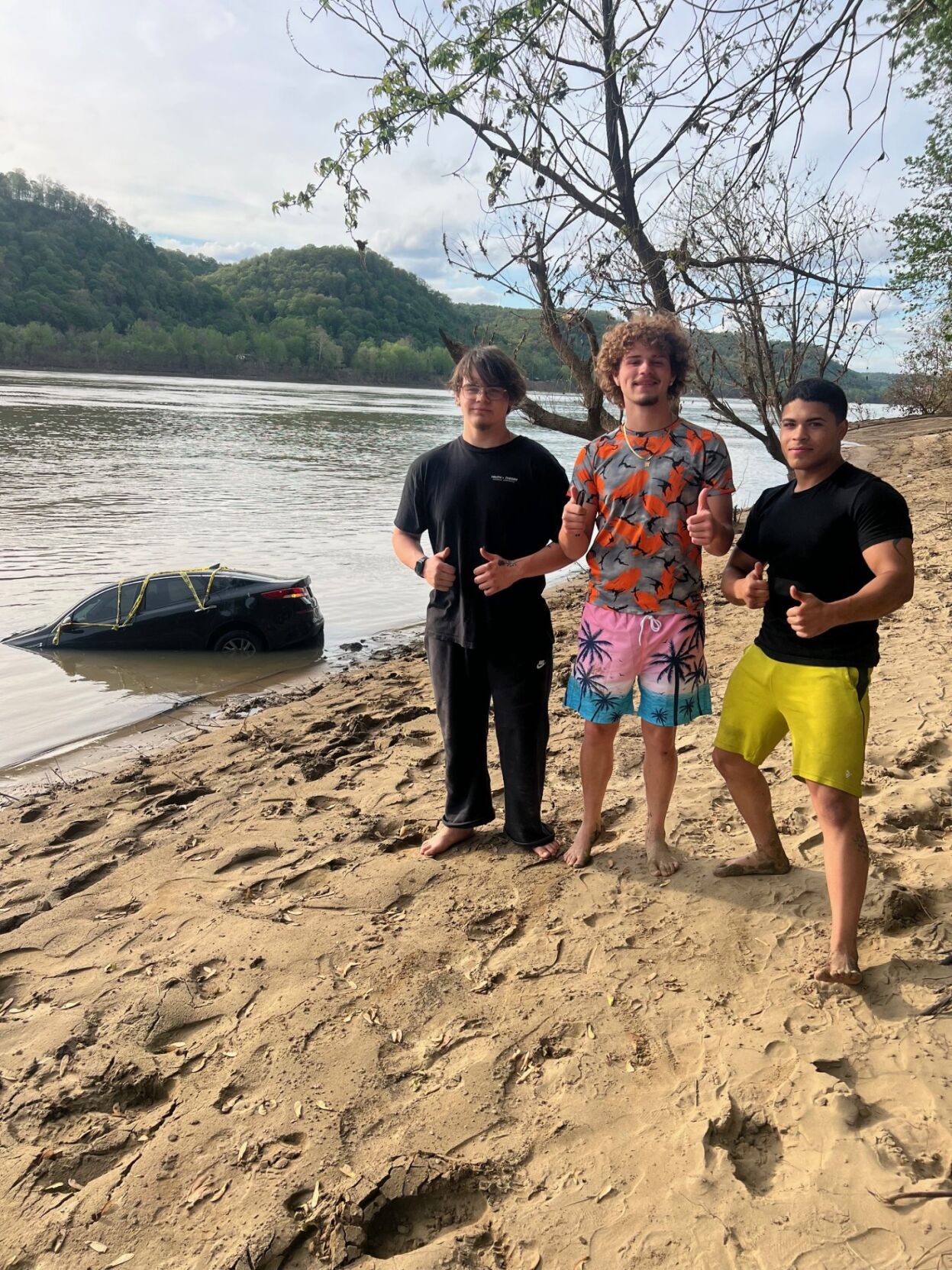 Teens who rescued driver from Ohio River at Greenwood Boat Ramp in Louisville 4-21-25
