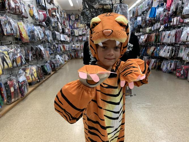 CAUFIELD'S HALLOWEEN COSTUMES - KK - 10-28-2020  (8).JPG