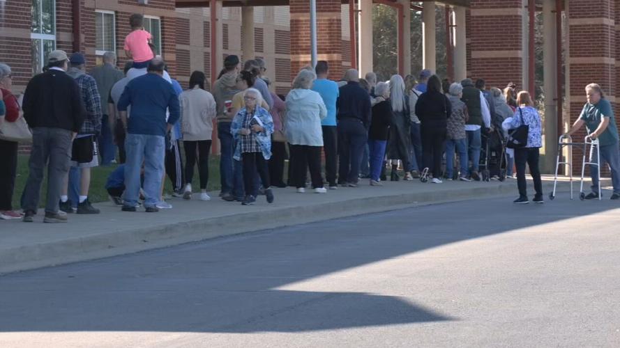 Voting lines in Bullitt County.jpeg