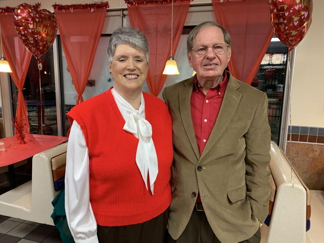 WHITE CASTLE VALENTINES DAY - KK - 2-14-2023 (10).JPG