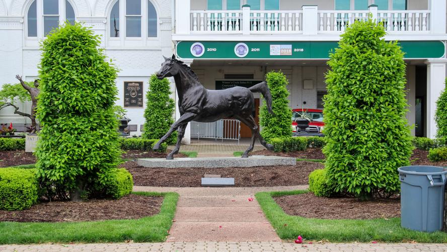 EMPTY CHURCHILL DOWNS - VIRUS PANDEMIC - 4-29-2020  ARISTIDES 2.jpg