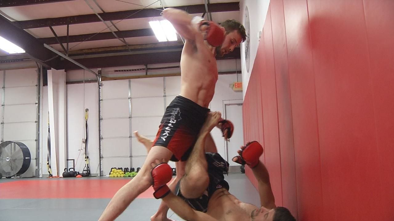 LEWIS Louisville native has shot at joining UFC Sports wdrb photo