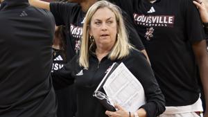 Report: Louisville women's assistant Amanda Butler to be named head coach at Charleston