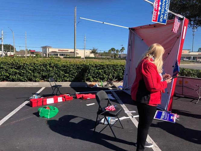 Driver in Florida plows van into GOP voter registration tent, nearly hitting 6 volunteers: reports
