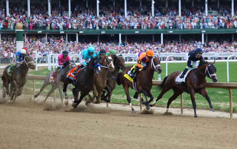 Horses race at 2023 Kentucky Derby first stretch.JPG