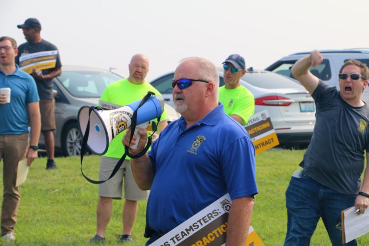 UPS Teamsters Practice Picket