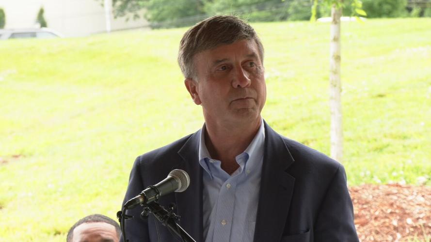 Jeffersontown Mayor Bill Dieruf announces his candidacy for Louisville mayor