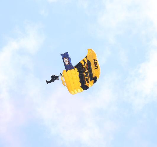 Golden Knights landing.JPG