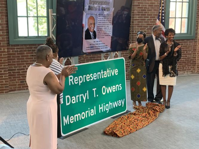 Darryl Owens Memorial Highway Sign dedication