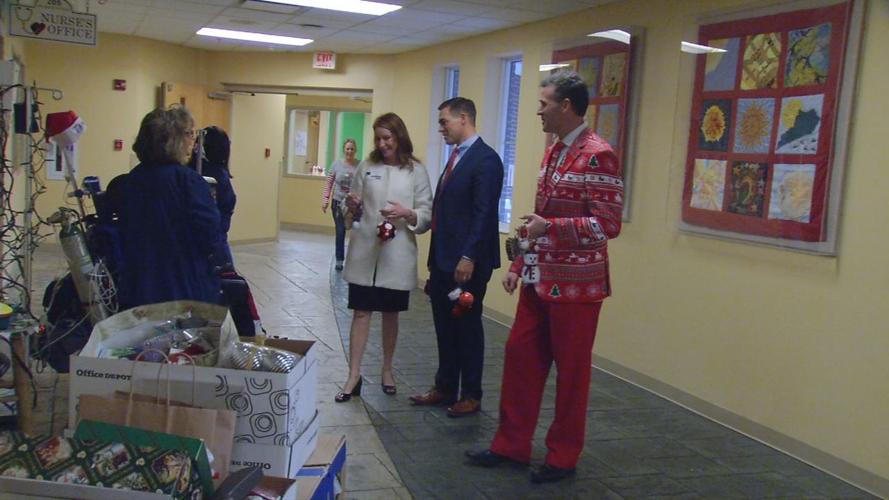 JINGLE TREE DELIVERY TO HOME OF INNOCENTS 12-21-18 (3).jpg