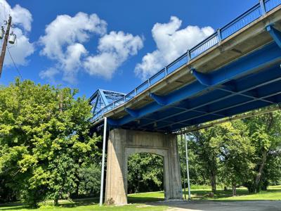US 42 bridge Carrollton ground view.jpg