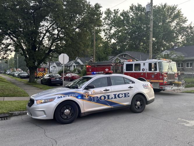 Crews at S. 33rd Street Fire in west Louisville