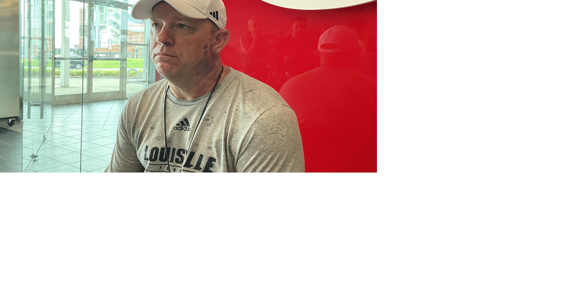 BOZICH | As interest soars in Louisville football, Indiana off Cards