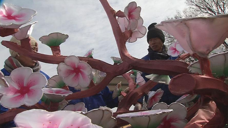 Louisville Zoo Asian lantern festival preps 11.jpg