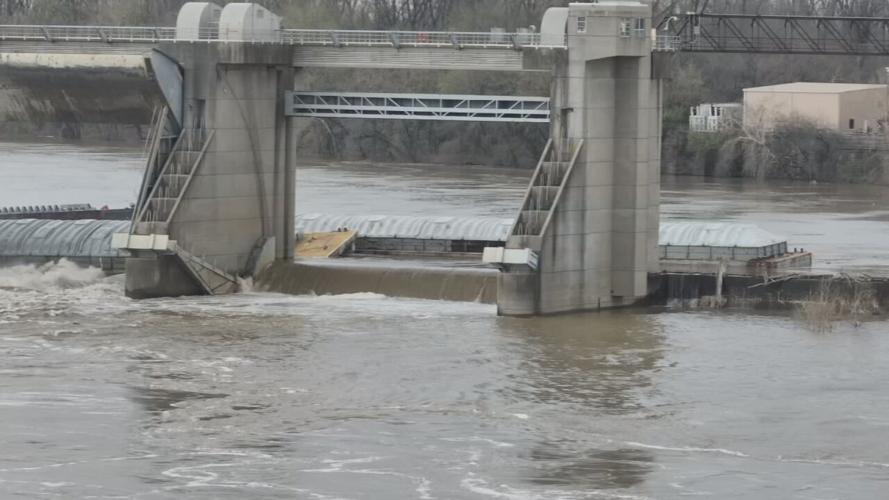 Barges that got loose on the Ohio River in Louisville on March 28, 2023