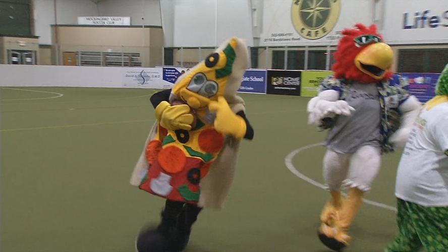 RAW MASCOT BOWL 2-1-19_frame_34447.jpg