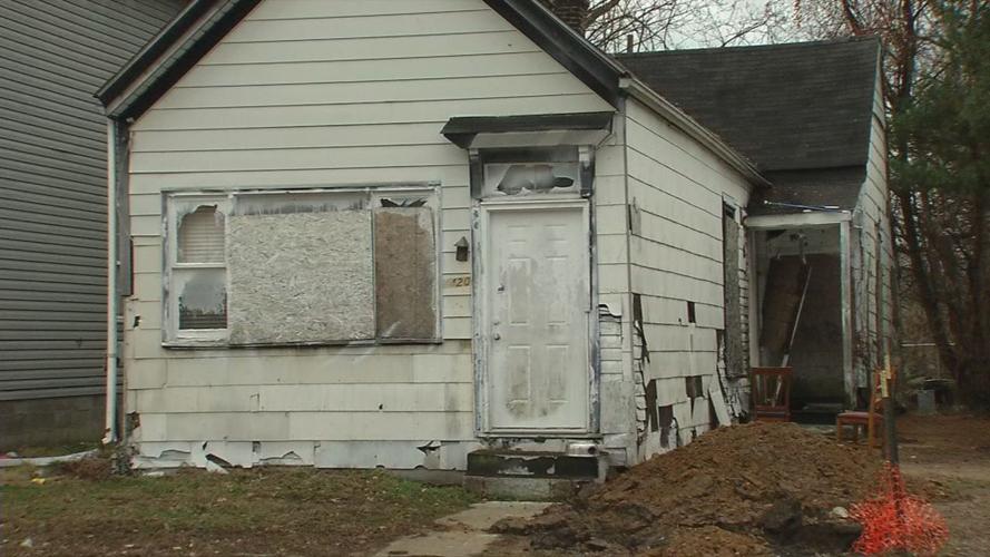 Abandoned property on Elliott Avenue