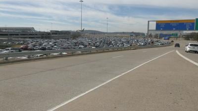 Louisville Airport parking