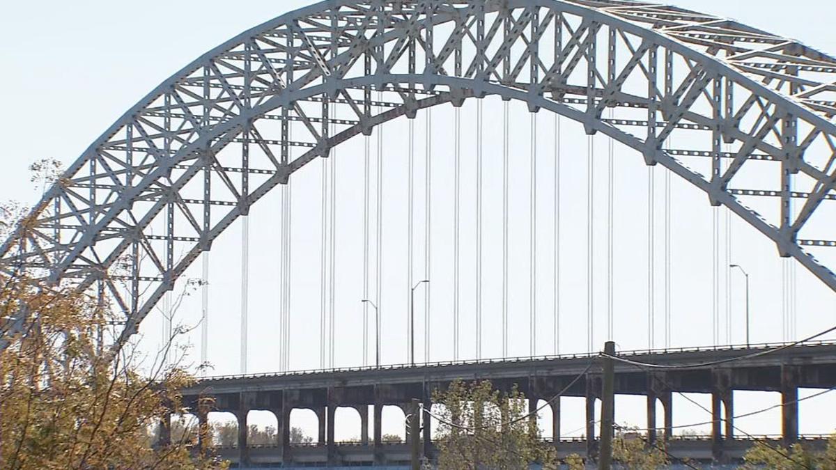3 Finalists To Vie For Sherman Minton Bridge Work In Depth Wdrb Com