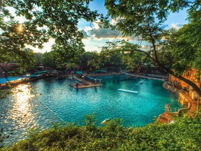 lakeridge pool