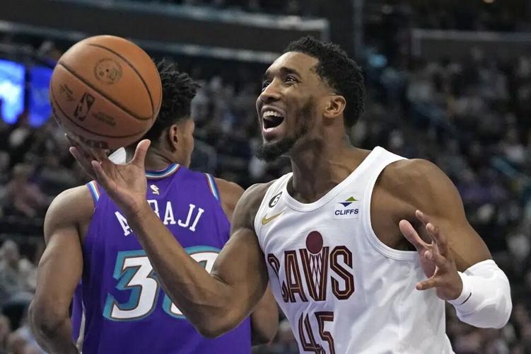 CAVS - DONOVAN MITCHELL - AP 1-10-2023 2.jpg
