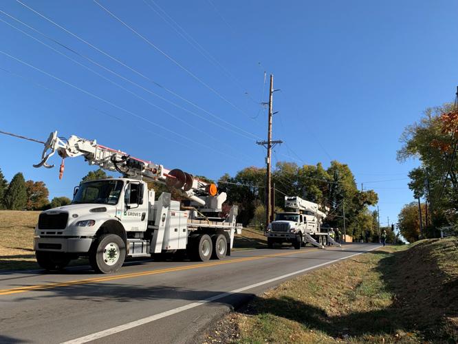 OLDHAM COUNTY - POWER LINES DOWN - US 42 - 10-13-2022 4.jpg