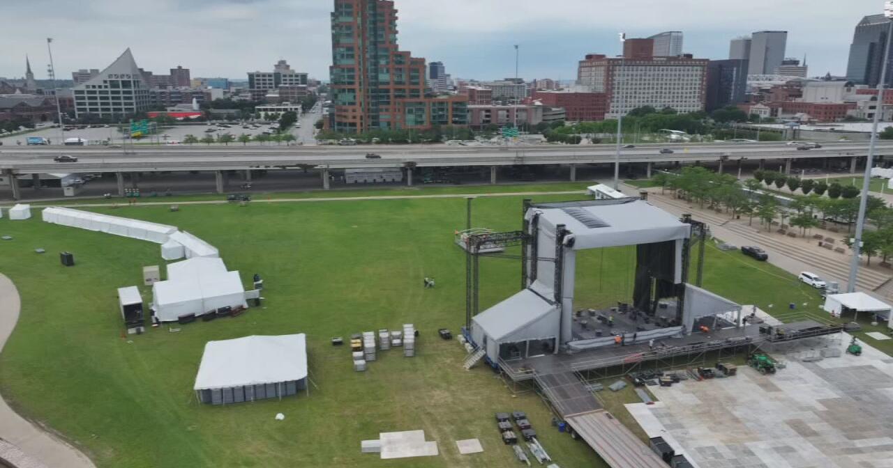Crews preparing for Jack Harlow's Gazebo Fest at Waterfront Park in Louisville - Vimarsana News
