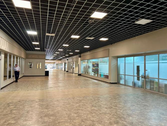 Mid City Mall halls - May 20, 2025.jpg