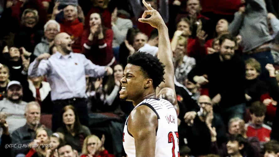 Steven Enoch 3 point celebration